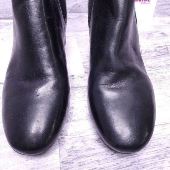 Clarks Heeled Block Heel Pull on Chelsea Leather Ankle Boot Black Women's sz 7.5 - Picture 2 of 9